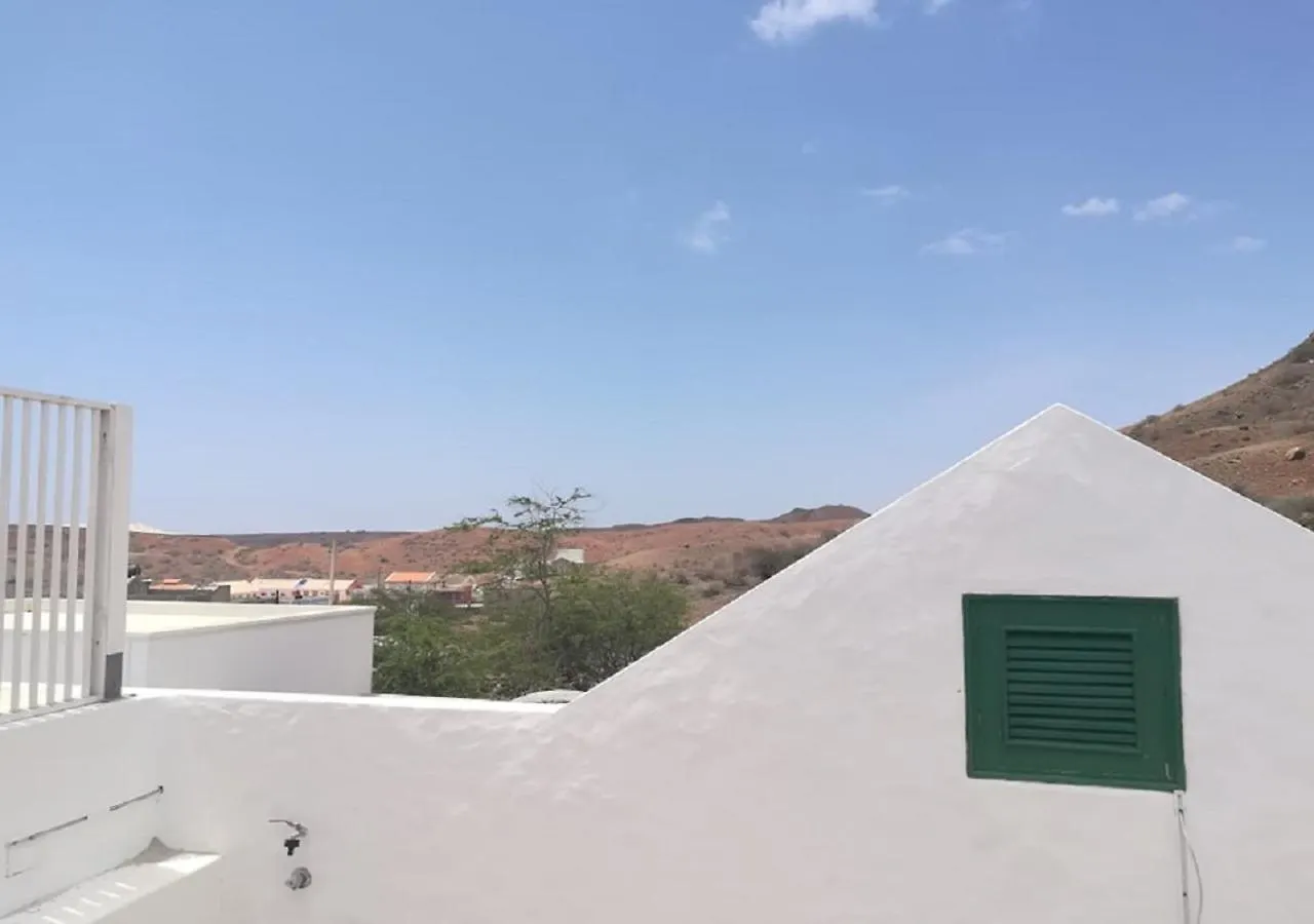 לינה וארוחת בוקר Rabil Nos Kasa Povoacao Velha רפובליקת כף ורדה